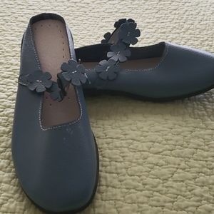 Woman shoes